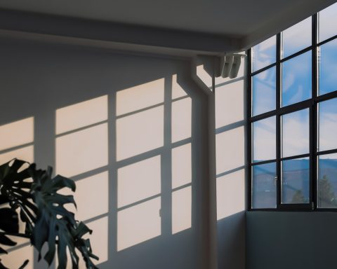 Sfeervol licht met jaloezieën en raamfolie