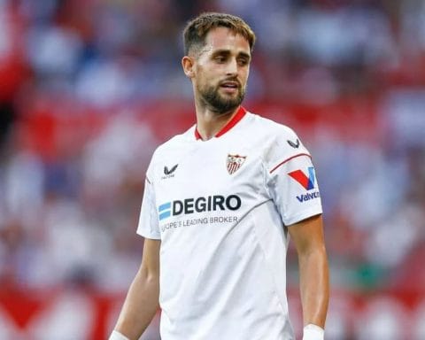 Wie is de vriendin van voetballer Adnan Januzaj