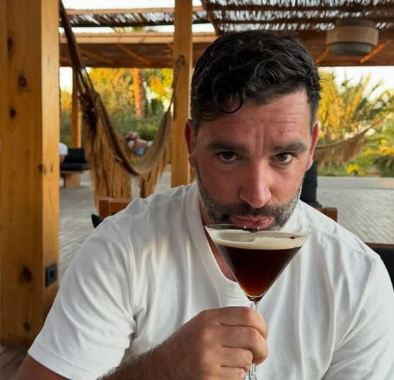 Wie is de vriendin van zanger Metejoor