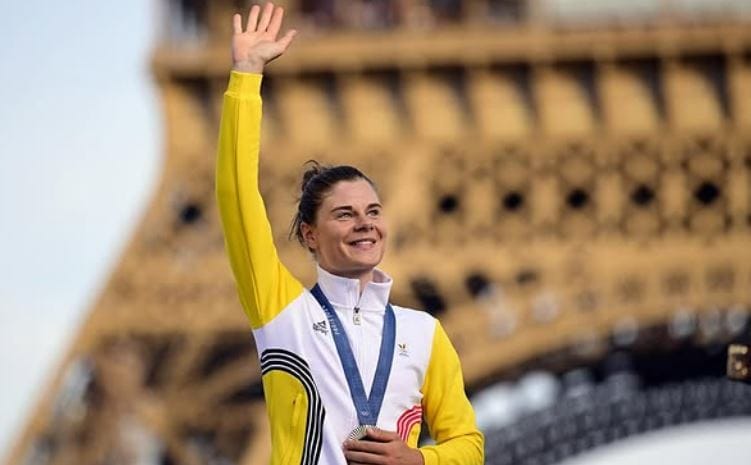 De partner van wielrenster Lotte Kopecky